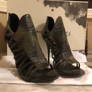 Snake skin camouflage green heels